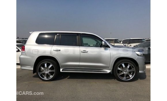 Buy Import Toyota Land Cruiser Other Car in Import - Dubai in Estuary Buy Import Toyota Land Cruiser Other Car in Import - Dubai in Estuary
