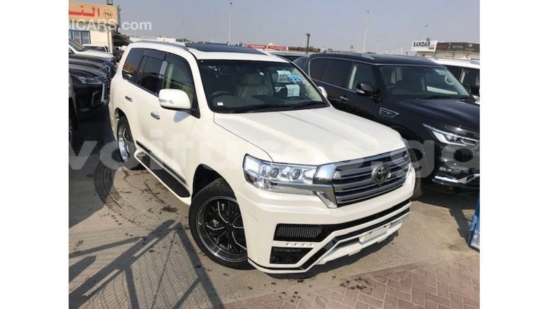 Big with watermark toyota land cruiser estuary import dubai 5634