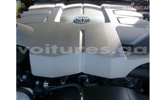 Sayi Imported Toyota Land Cruiser White Mota in Import - Dubai a estuary Sayi Imported Toyota Land Cruiser White Mota in Import - Dubai a estuary
