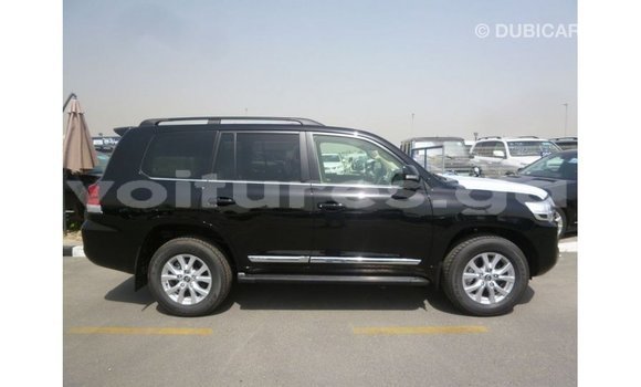 Acheter Import Voiture Toyota Land Cruiser Noir à Import - Dubai, Estuaire Acheter Import Voiture Toyota Land Cruiser Noir à Import - Dubai, Estuaire