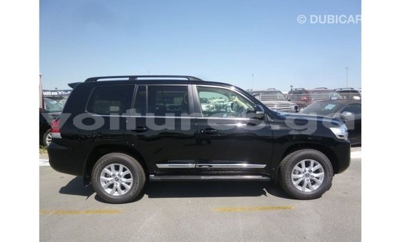 Acheter Import Voiture Toyota Land Cruiser Noir à Import - Dubai, Estuaire Acheter Import Voiture Toyota Land Cruiser Noir à Import - Dubai, Estuaire