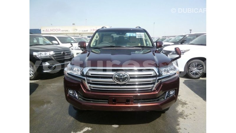 Big with watermark toyota land cruiser estuary import dubai 5658