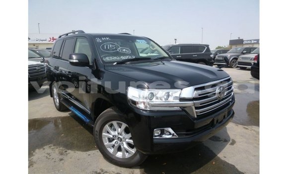 Acheter Import Voiture Toyota Land Cruiser Noir à Import - Dubai, Estuaire Acheter Import Voiture Toyota Land Cruiser Noir à Import - Dubai, Estuaire