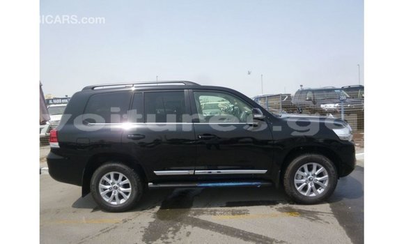 Acheter Import Voiture Toyota Land Cruiser Noir à Import - Dubai, Estuaire Acheter Import Voiture Toyota Land Cruiser Noir à Import - Dubai, Estuaire