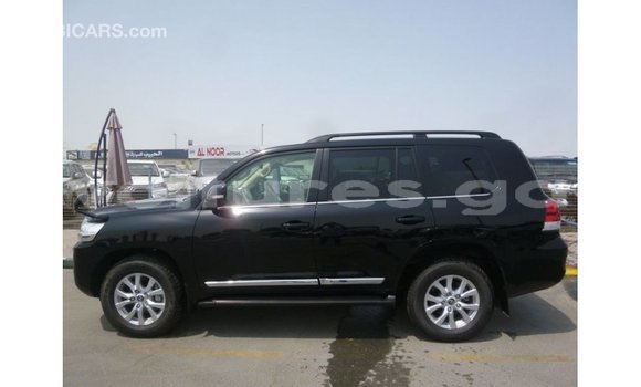 Acheter Import Voiture Toyota Land Cruiser Noir à Import - Dubai, Estuaire Acheter Import Voiture Toyota Land Cruiser Noir à Import - Dubai, Estuaire