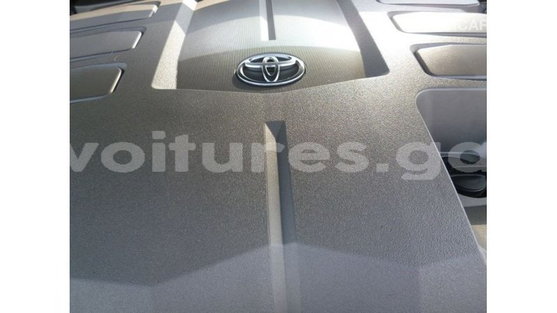 Big with watermark toyota land cruiser estuaire import dubai 5668