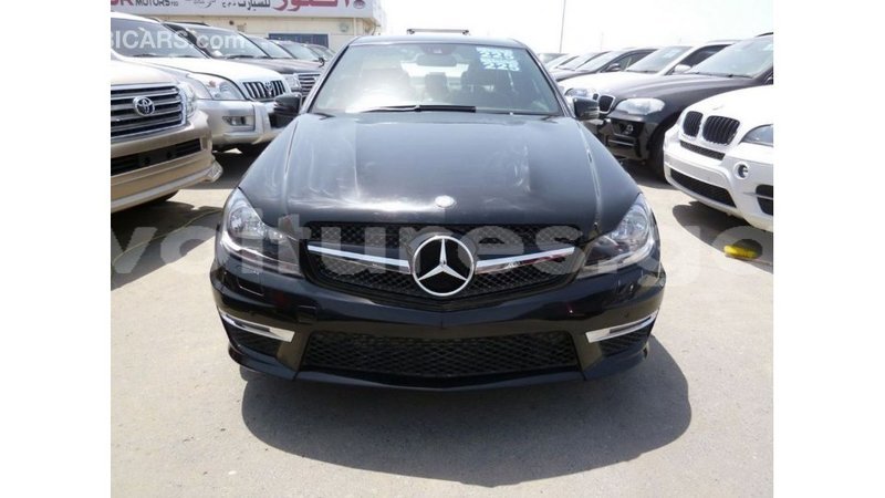 Big with watermark mercedes benz 200 estuaire import dubai 5670