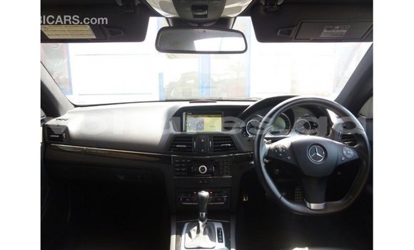 Buy Import Mercedes-Benz 190 Other Car in Import - Dubai in Estuary Buy Import Mercedes-Benz 190 Other Car in Import - Dubai in Estuary