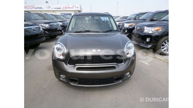 Big with watermark mini cooper estuaire import dubai 5673