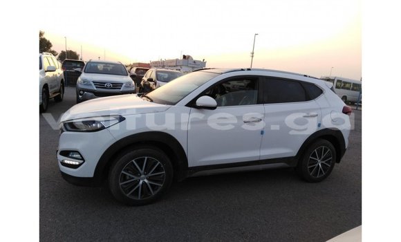 Acheter Import Voiture Hyundai Tucson Blanc à Import - Dubai, Estuaire Acheter Import Voiture Hyundai Tucson Blanc à Import - Dubai, Estuaire