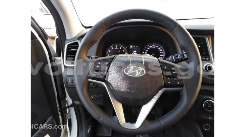 Big with watermark hyundai tucson estuary import dubai 5680