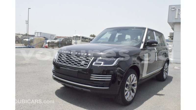 Big with watermark land rover range rover estuaire import dubai 5684