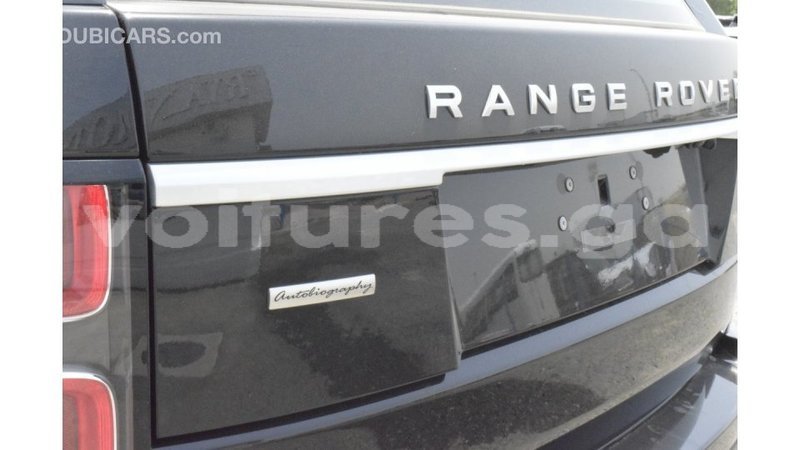 Big with watermark land rover range rover estuaire import dubai 5684