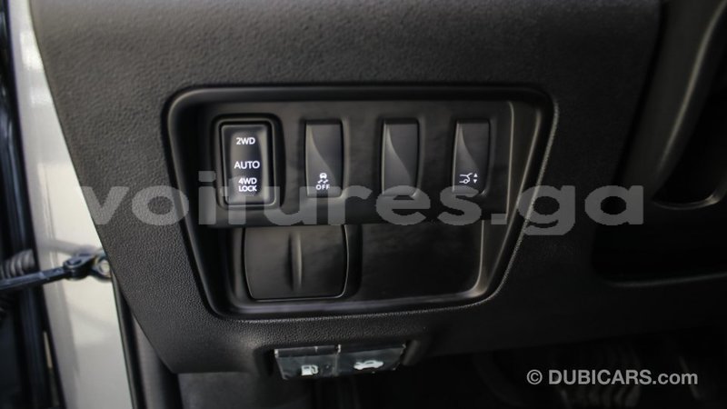 Big with watermark renault koleos estuaire import dubai 5686