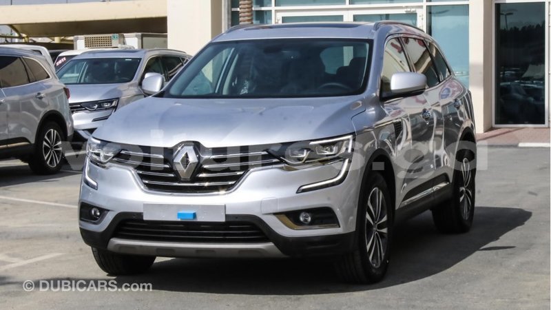 Big with watermark renault koleos estuaire import dubai 5687