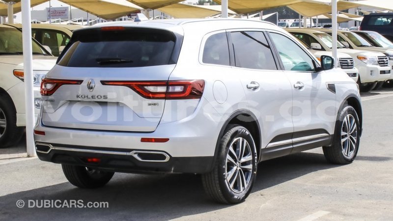 Big with watermark renault koleos estuaire import dubai 5687