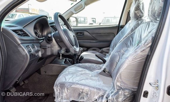 Acheter Import Voiture Mitsubishi L200 Blanc à Import - Dubai, Estuaire Acheter Import Voiture Mitsubishi L200 Blanc à Import - Dubai, Estuaire