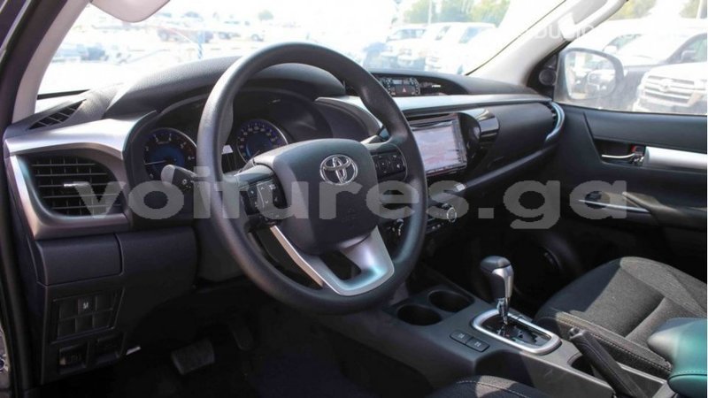 Big with watermark toyota hilux estuaire import dubai 5693