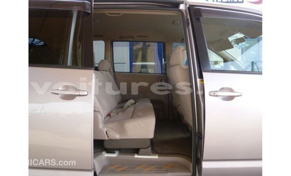 Buy Import Toyota Voxy Other Car in Import - Dubai in Estuary Buy Import Toyota Voxy Other Car in Import - Dubai in Estuary