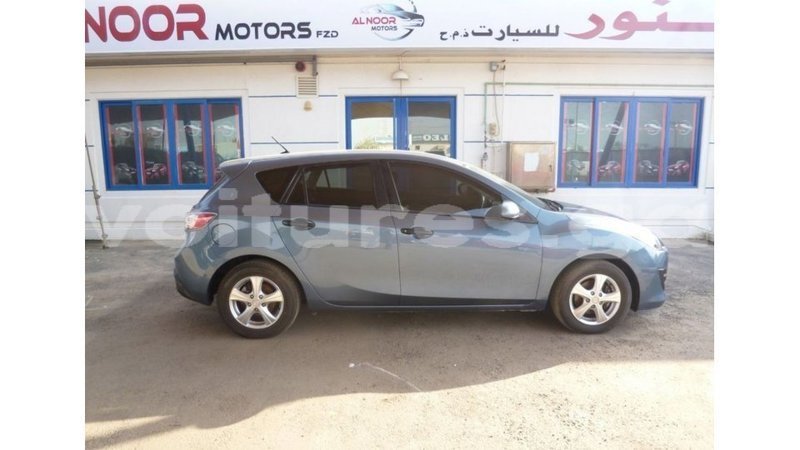 Big with watermark mazda 3 estuaire import dubai 5697