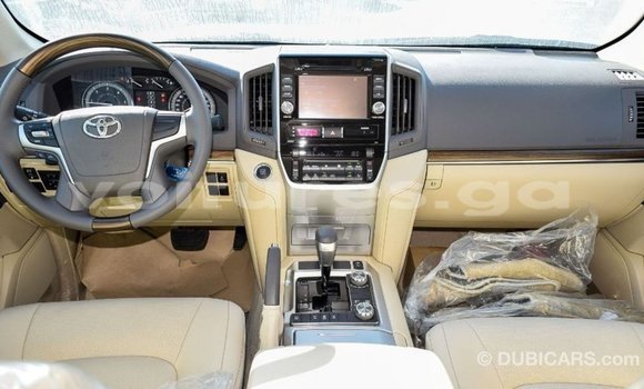 Acheter Import Voiture Toyota Land Cruiser Noir à Import - Dubai, Estuaire Acheter Import Voiture Toyota Land Cruiser Noir à Import - Dubai, Estuaire