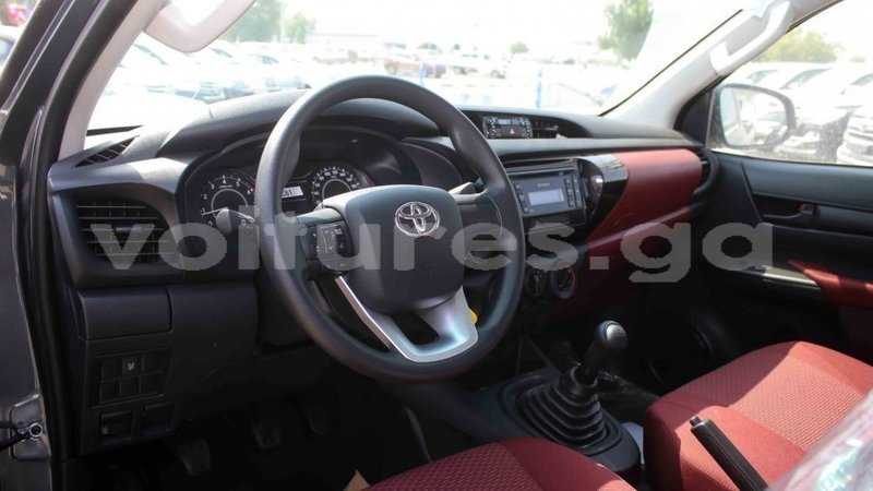 Big with watermark toyota hilux estuaire import dubai 5711