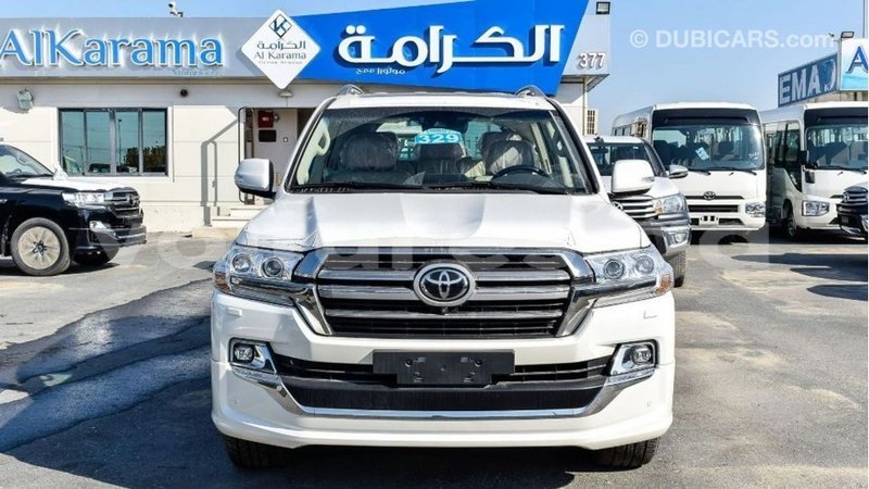 Big with watermark toyota land cruiser estuaire import dubai 5715