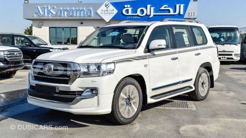 Big with watermark toyota land cruiser estuaire import dubai 5715