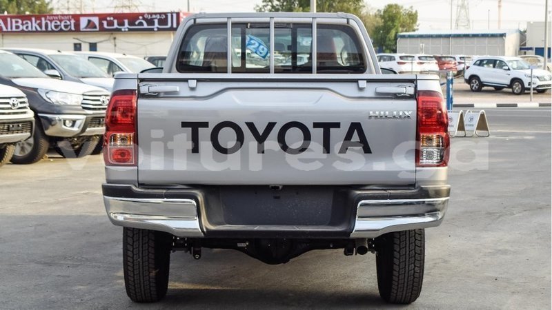 Big with watermark toyota hilux estuaire import dubai 5716