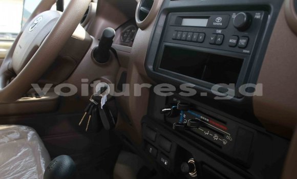 Sayi Imported Toyota Land Cruiser M Mota in Import - Dubai a estuary Sayi Imported Toyota Land Cruiser M Mota in Import - Dubai a estuary