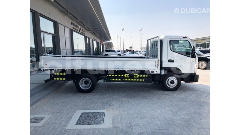 Big with watermark mitsubishi l400 estuaire import dubai 5722