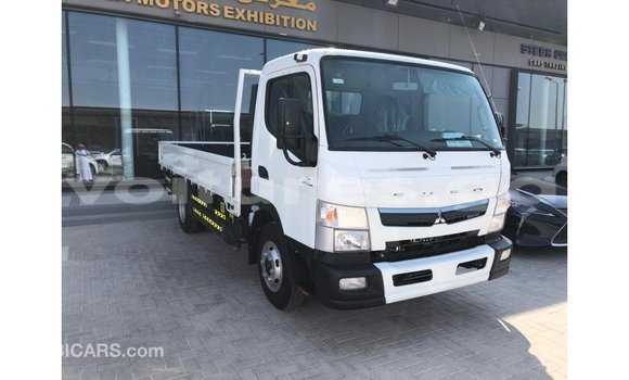 Acheter Import Utilitaire Mitsubishi L400 Blanc à Import - Dubai, Estuaire Acheter Import Utilitaire Mitsubishi L400 Blanc à Import - Dubai, Estuaire