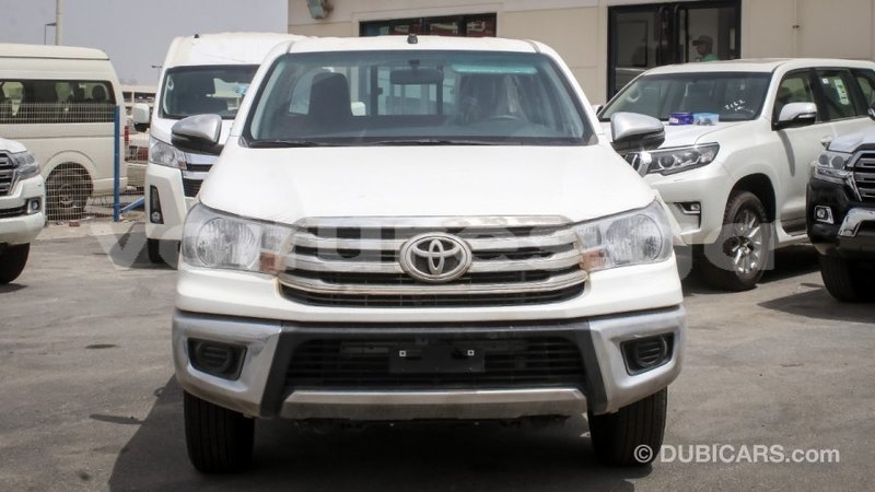 Big with watermark toyota hilux estuaire import dubai 5726