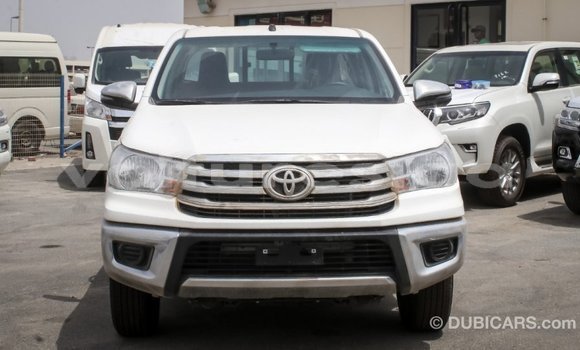 Acheter Import Voiture Toyota Hilux Blanc à Import - Dubai, Estuaire Acheter Import Voiture Toyota Hilux Blanc à Import - Dubai, Estuaire