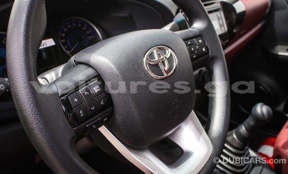 Acheter Import Voiture Toyota Hilux Blanc à Import - Dubai, Estuaire Acheter Import Voiture Toyota Hilux Blanc à Import - Dubai, Estuaire