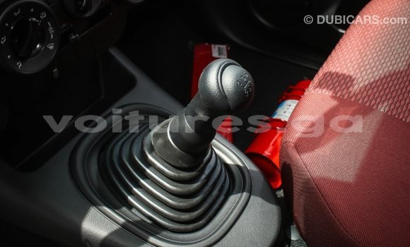 Acheter Import Voiture Toyota Hilux Blanc à Import - Dubai, Estuaire Acheter Import Voiture Toyota Hilux Blanc à Import - Dubai, Estuaire