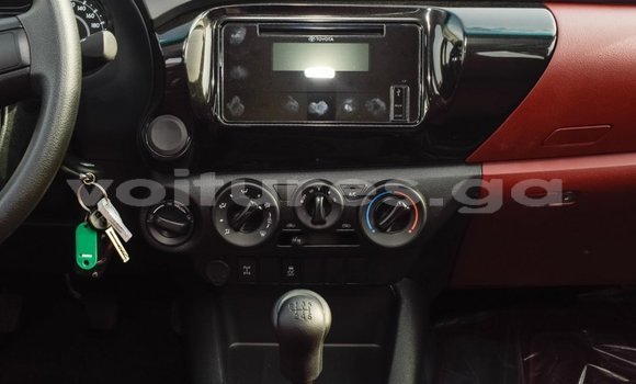 Acheter Import Voiture Toyota Hilux Blanc à Import - Dubai, Estuaire Acheter Import Voiture Toyota Hilux Blanc à Import - Dubai, Estuaire