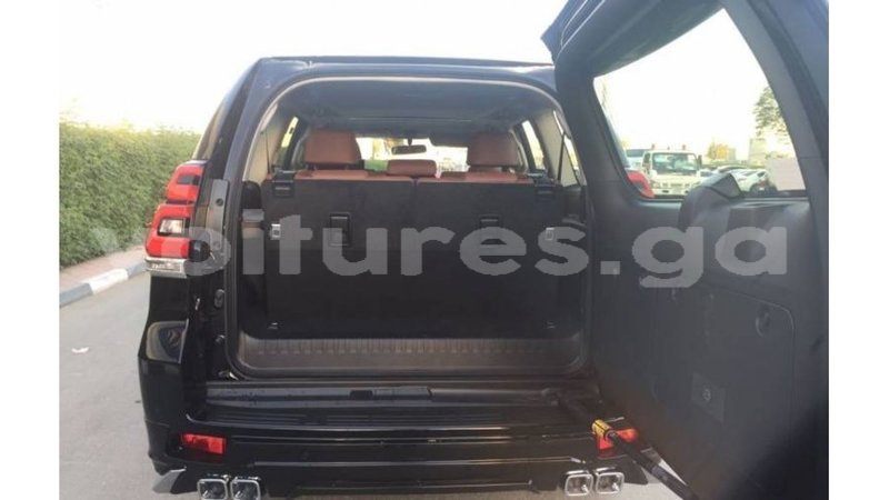 Big with watermark toyota prado estuaire import dubai 5730