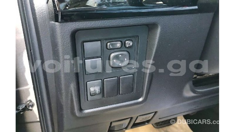 Big with watermark toyota prado estuaire import dubai 5732