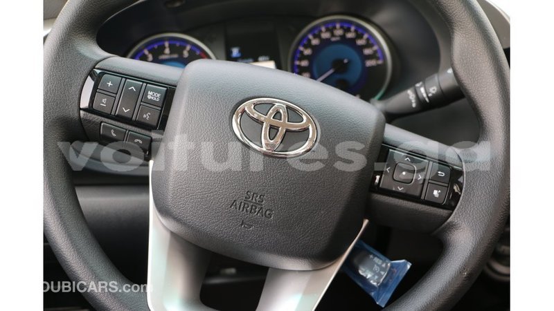 Big with watermark toyota hilux estuaire import dubai 5736