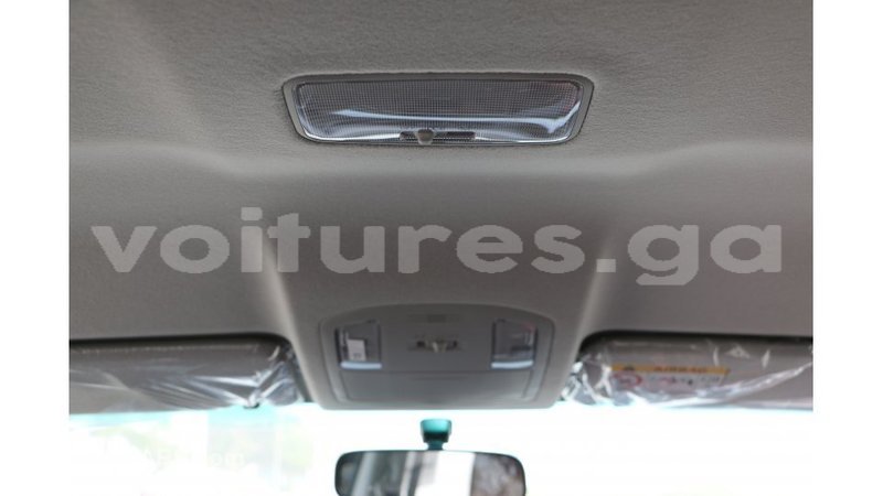 Big with watermark toyota hilux estuaire import dubai 5736