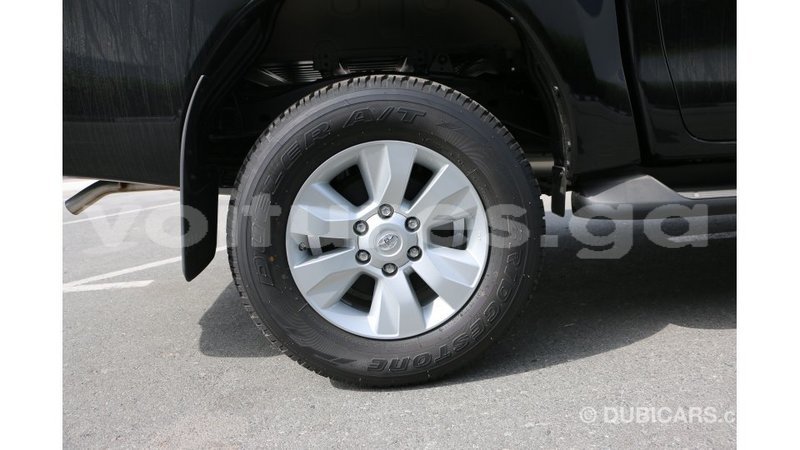 Big with watermark toyota hilux estuaire import dubai 5736