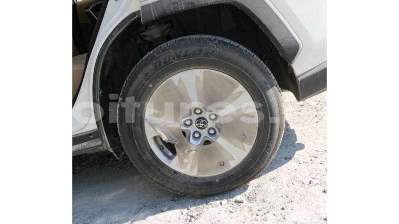 Big with watermark toyota hiace estuaire import dubai 5740