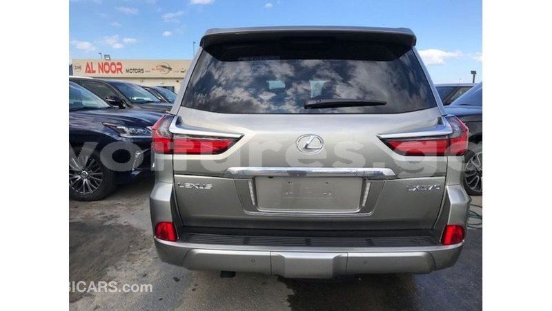 Big with watermark lexus lx estuaire import dubai 5742