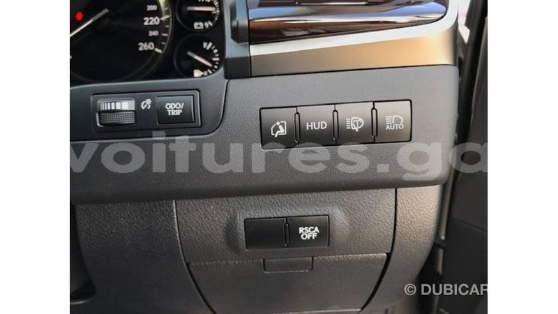 Big with watermark lexus lx estuaire import dubai 5742