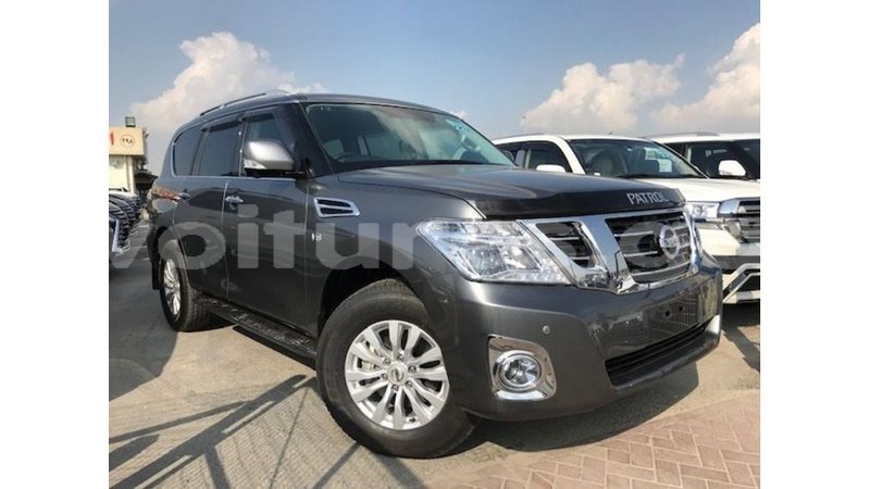 Big with watermark nissan patrol estuaire import dubai 5745