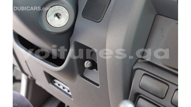 Big with watermark toyota land cruiser estuaire import dubai 5748