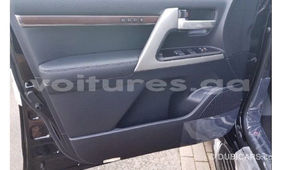 Acheter Import Voiture Toyota Land Cruiser Noir à Import - Dubai, Estuaire Acheter Import Voiture Toyota Land Cruiser Noir à Import - Dubai, Estuaire