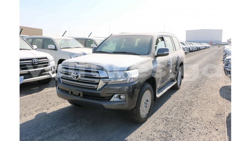 Big with watermark toyota land cruiser estuaire import dubai 5750