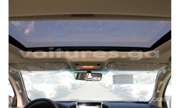 Acheter Import Voiture Toyota Land Cruiser Noir à Import - Dubai, Estuaire Acheter Import Voiture Toyota Land Cruiser Noir à Import - Dubai, Estuaire